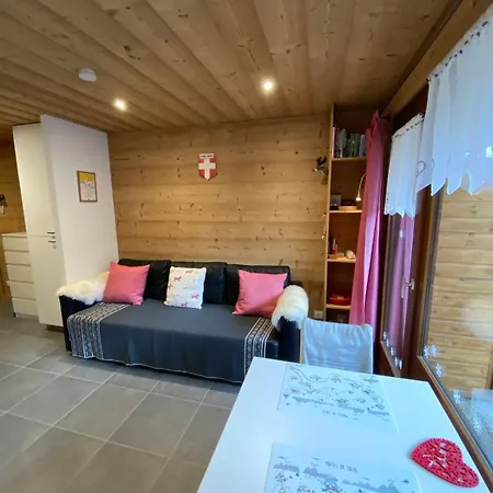Updated Cosy Apartment, Terrace, 10 Mins To Apartment *
